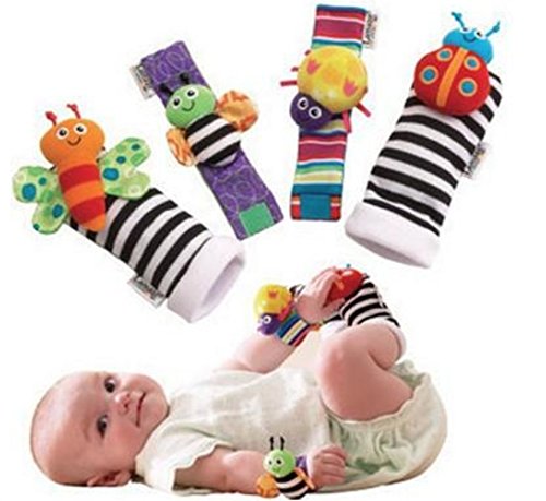 Socks and wrist soft toy - 4 pcs